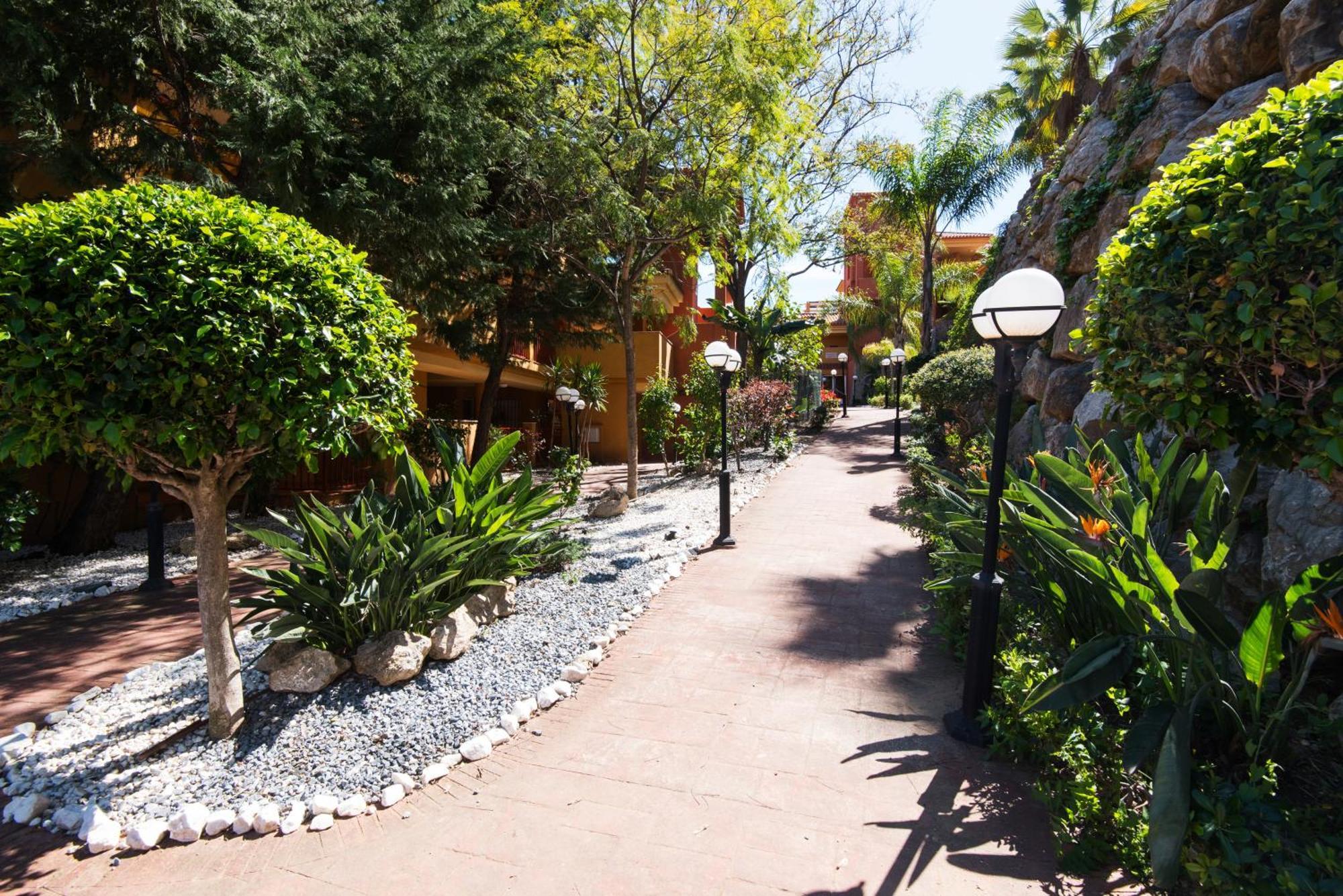 Rentandhomes Reserva De * Marbella